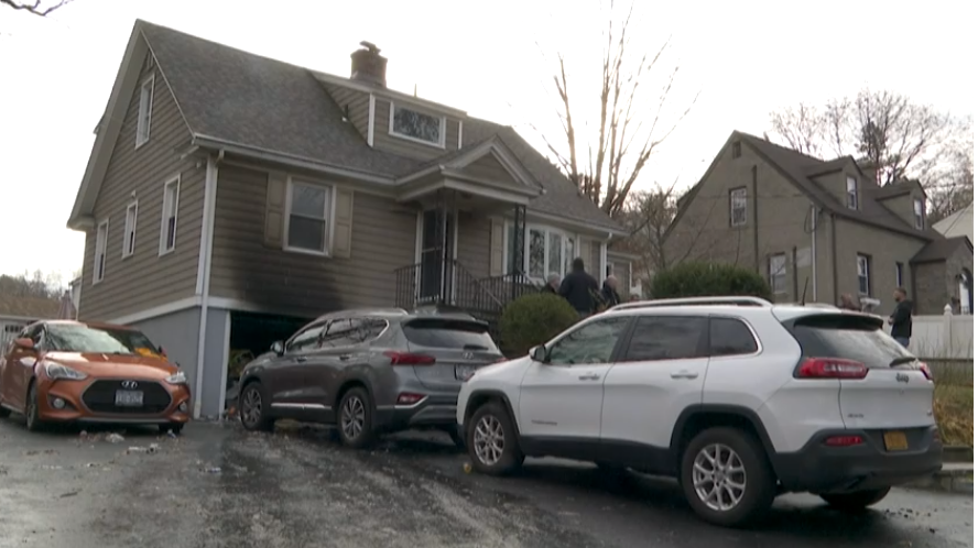 A Thornwood firefighter died in a fire at his home on Thanksgiving.