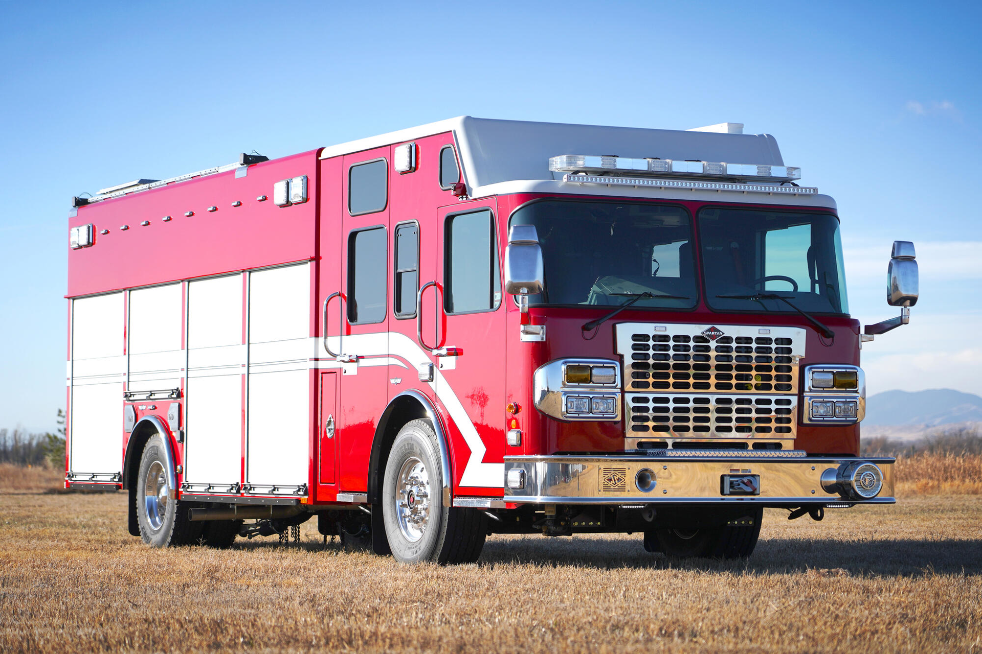 The Canmore Fire Department has taken delivery of a custom-built SVI Trucks Heavy Rescue built on a Spartan Chassis.