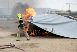 Fire blankets can be very effective at fire containment but might not prevent continued thermal runaway in explosive atmospheres. Fire blankets can be very effective at fire containment but might not prevent continued thermal runaway in explosive atmospheres.