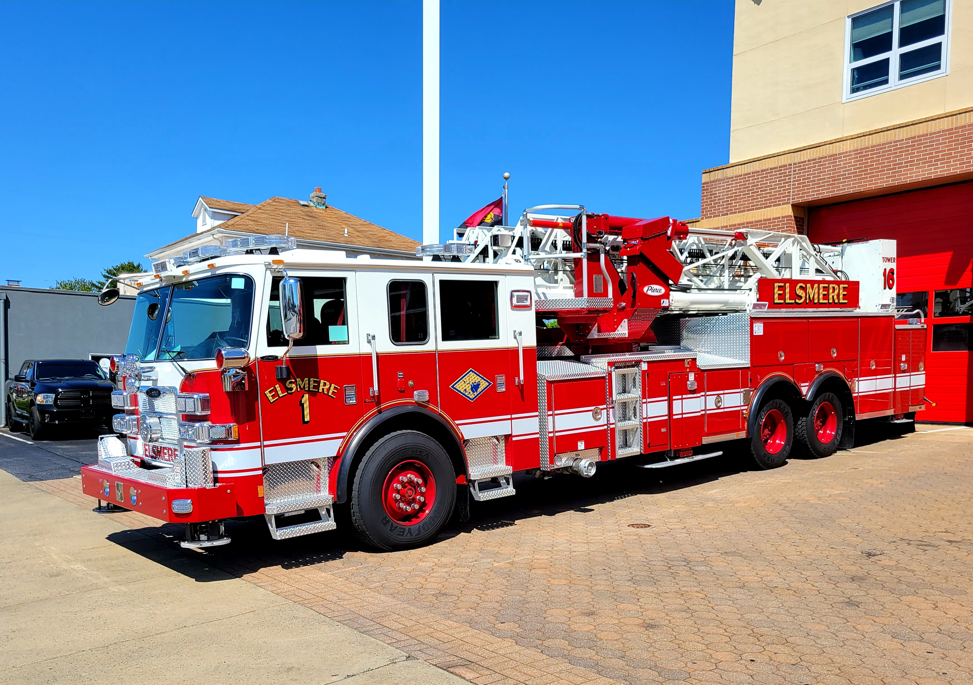 The Elsmere Fire Department has taken delivery of a custom-built Pierce Manufacturing aerial.