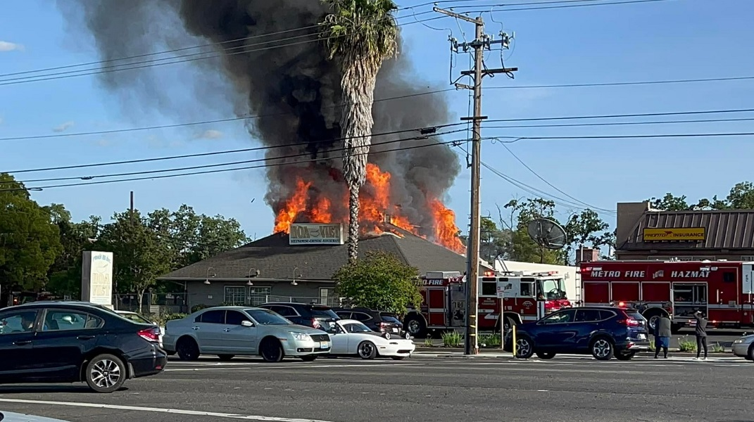 Sacramento Metropolitan Fire District firefighters were met with heavy fire conditions at a two-alarm restaurant fire.