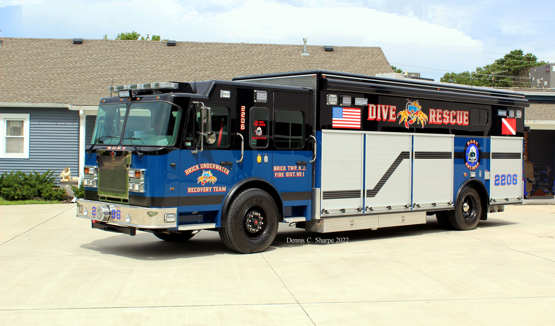 Brick Dive Rescue Unit