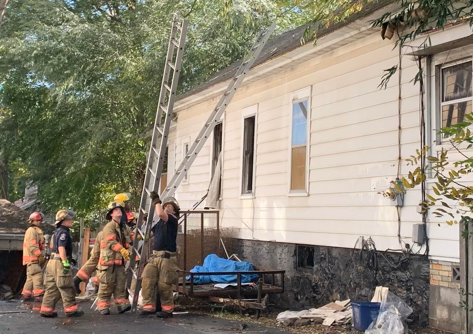 Syracuse firefighters were hampered at this vacant house fire.