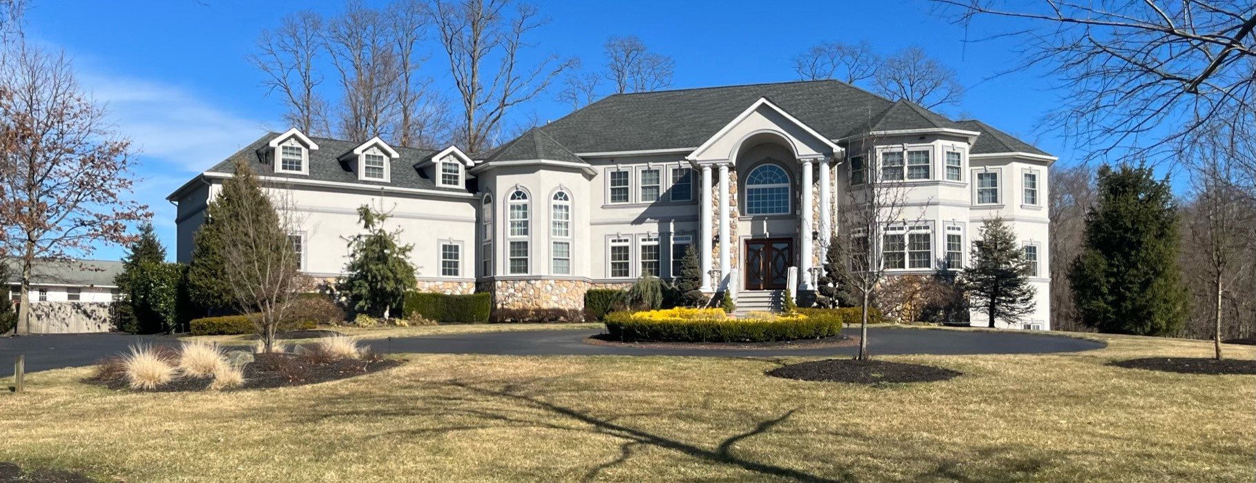 This residential structure is more 10,000 square feet and is set back from the street. Suppression operations are hindered by both of these attributes.