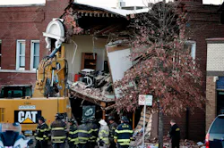 Three people were killed in 2021 when the engine ran a red light. Three people were killed in 2021 when the engine ran a red light.