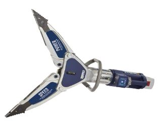 With a maximum opening width of 40 inches, the M40 is the widest, battery-operated spreader in the market today.