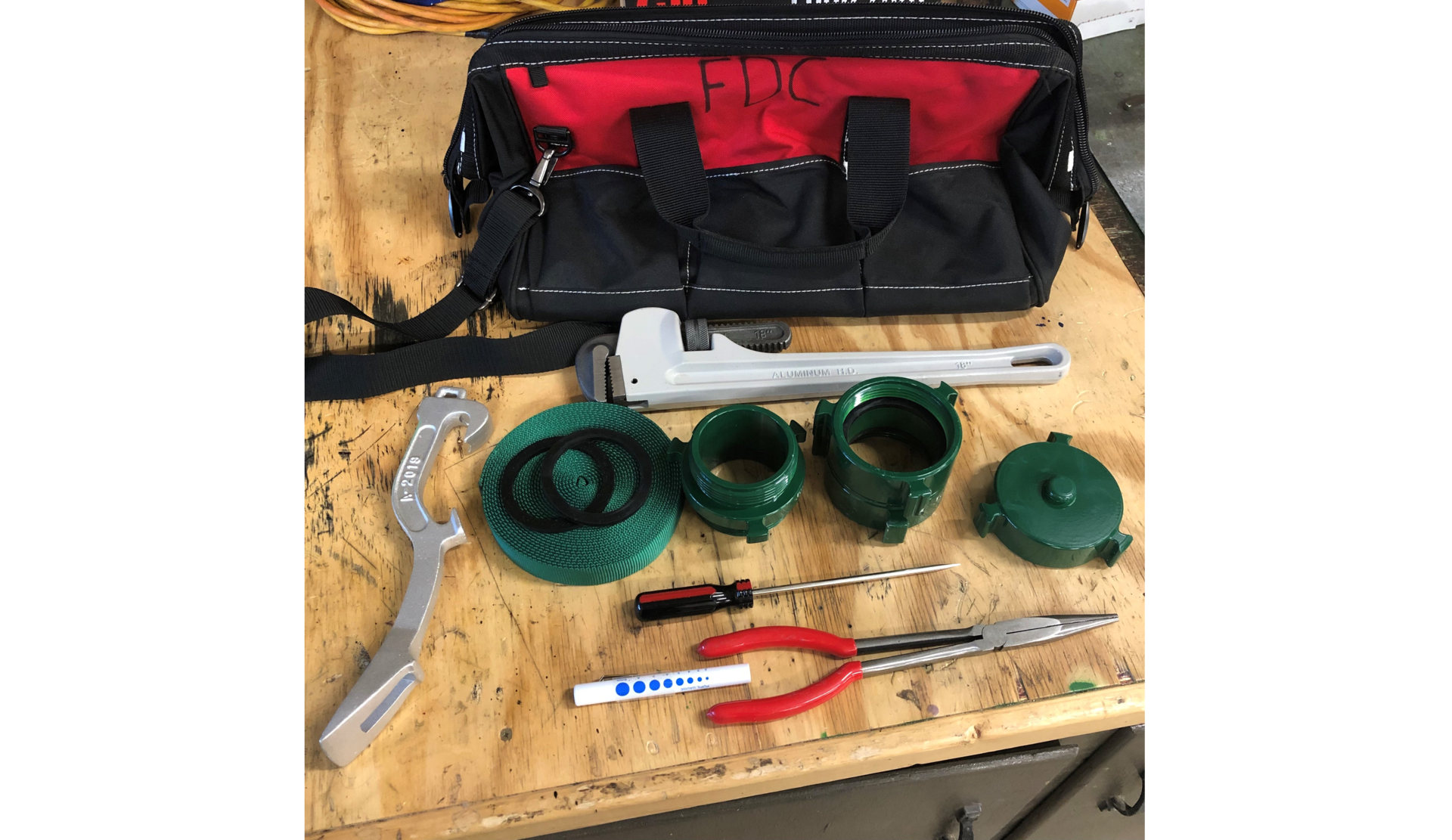 The goal of the FDC bag is to provide basic tools and equipment that are needed to rapidly and safely establish a supply to the FDC as well as one or two simple contingencies for several of the most commonly encountered problems.