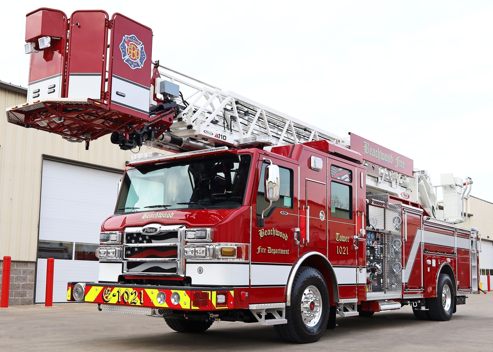 Pierce built this 110-foot Ascendant platform for the Beachwood, OH, Fire Department.