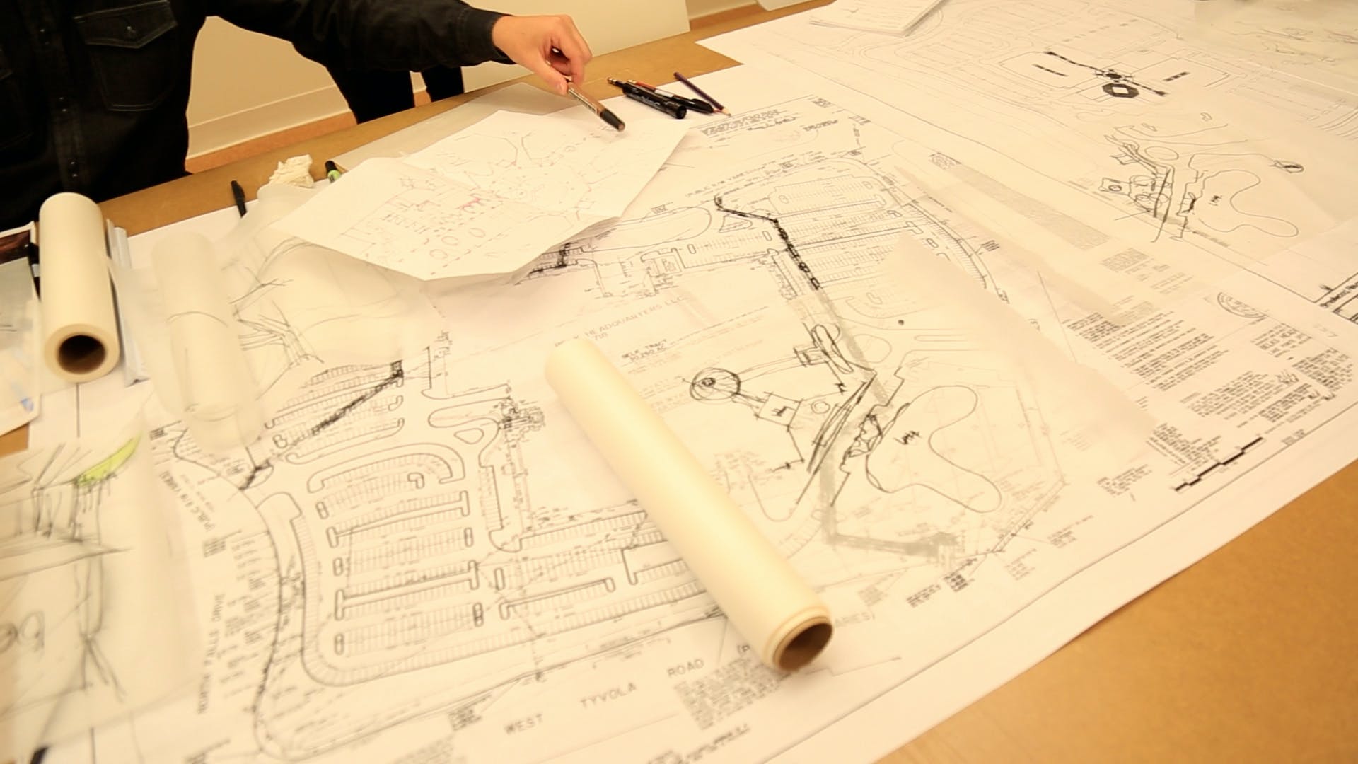 Subject matter experts, stakeholders and end users are necessary to develop a Program of Requirements at the launch of a firehouse design project.