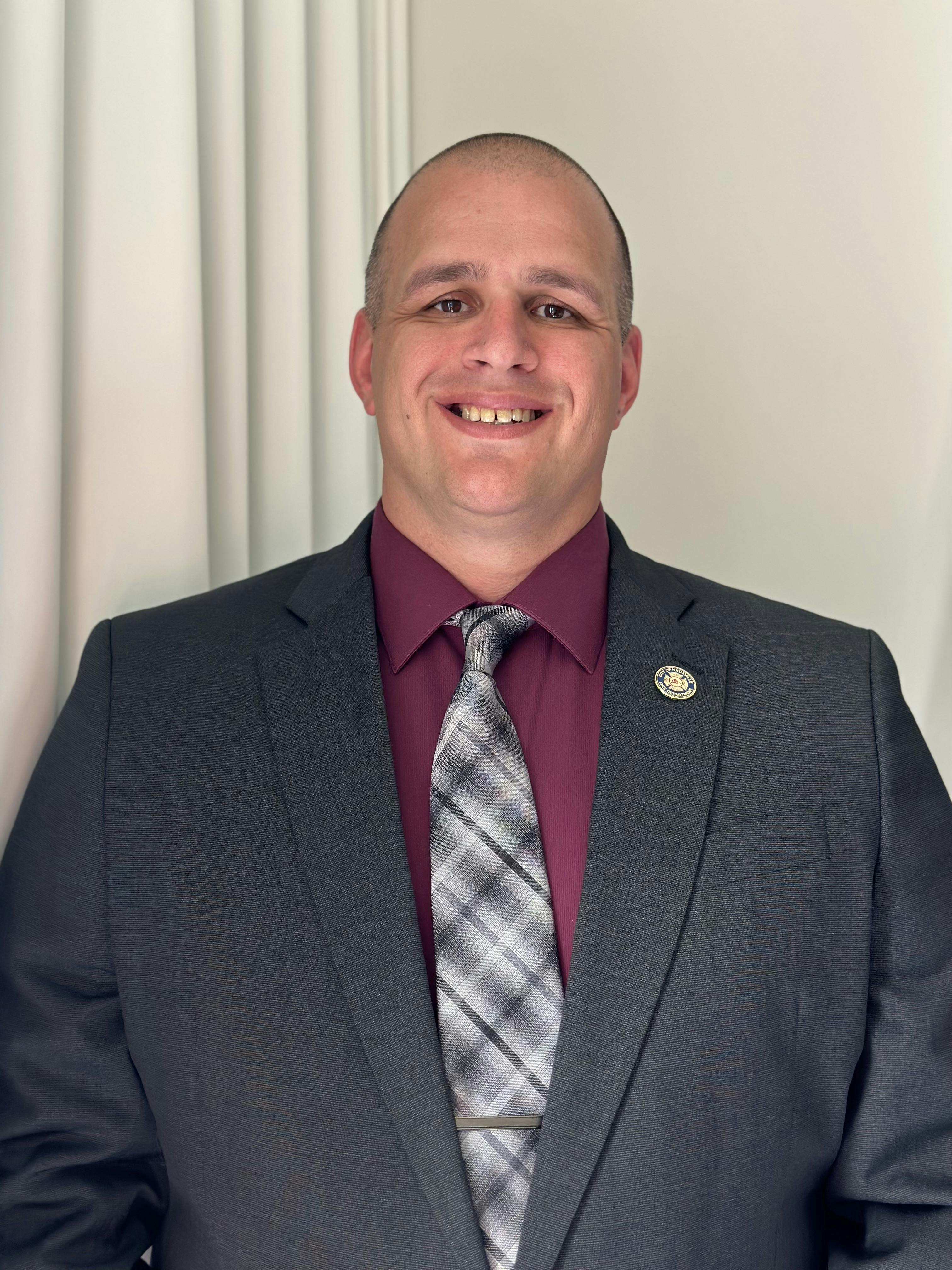 Alternative scheduling and alternative methods of delivery help volunteer fire departments to help their members increase and maintain their proficiency.