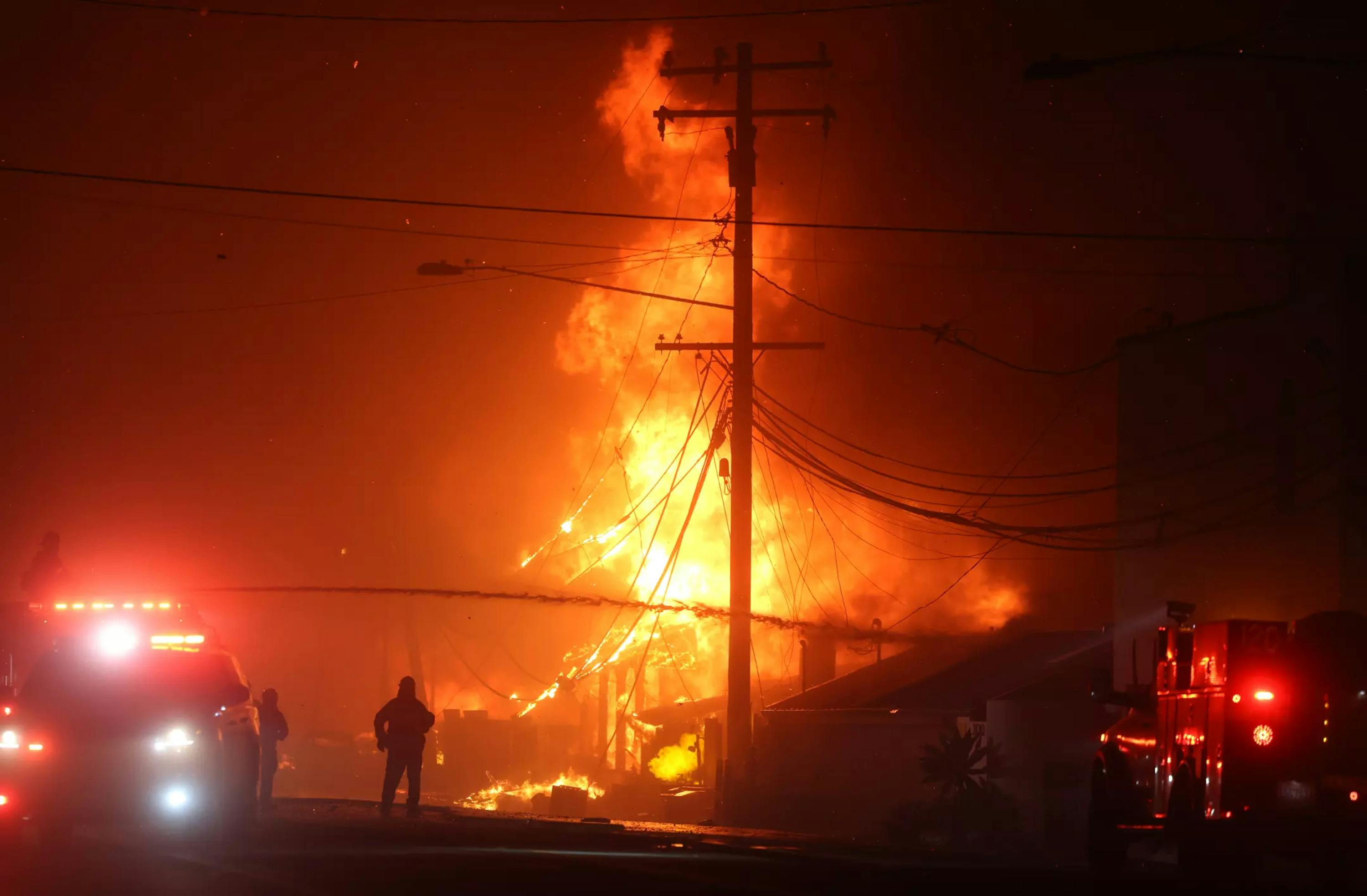 Inmates in California are working alongside firefighters battling the deadly wildfires.