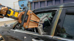 Engineered for advanced extrication, AMKUS Extended Reach Tips increase length and precision during extrication. Engineered for advanced extrication, AMKUS Extended Reach Tips increase length and precision during extrication.