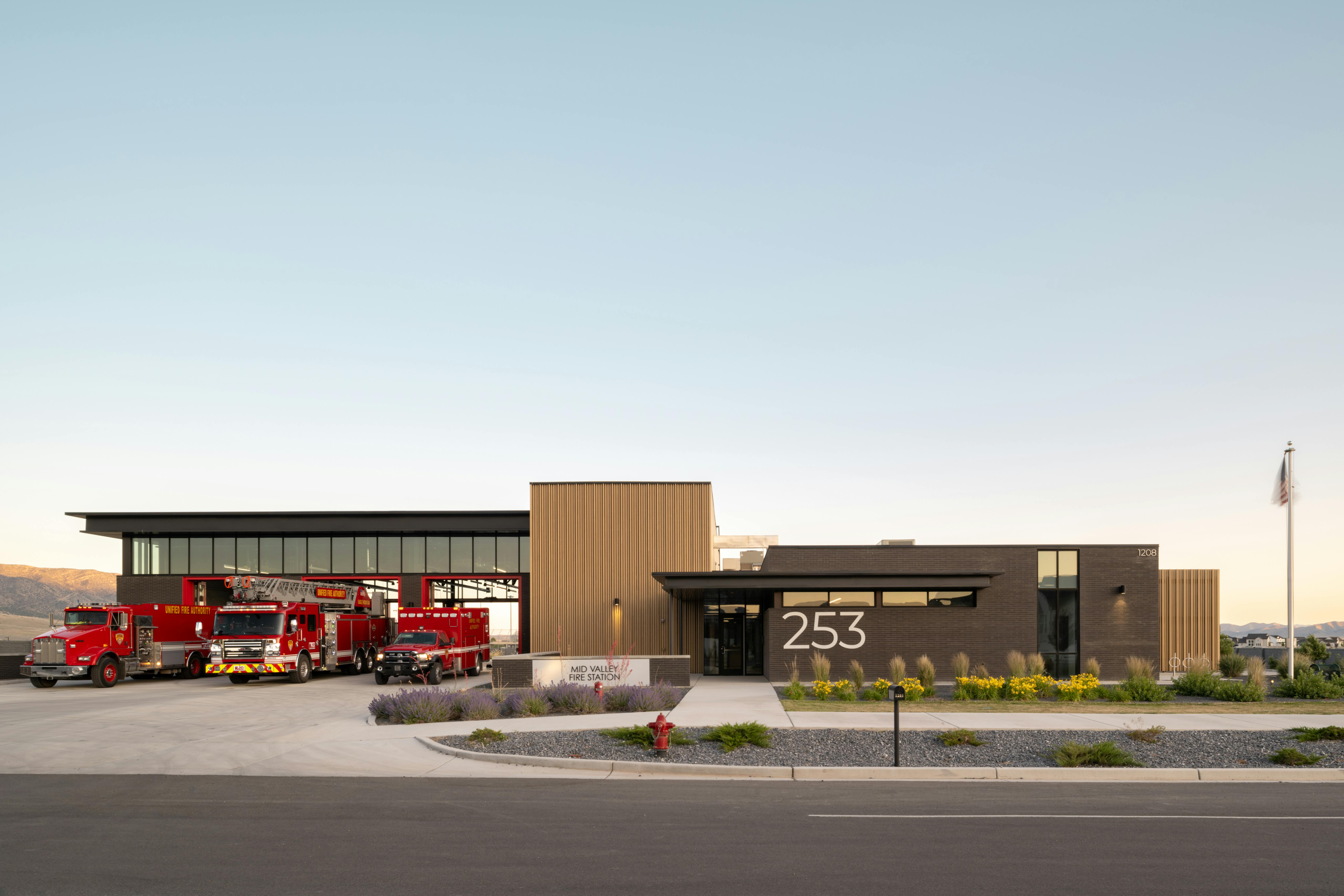 Station Design Awards - USFA Fire Station No. 253 Eagle Mountain - BRW Architects
