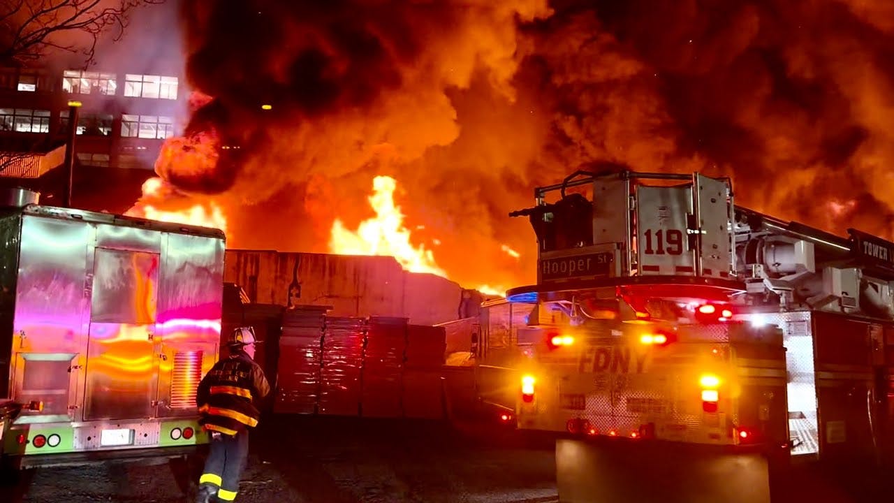 🌟 FULLY INVOLVED WAREHOUSE 🌟 FDNY Brooklyn 5th Alarm Box 2671 Heavy Fire Throughout 2 Story Factory