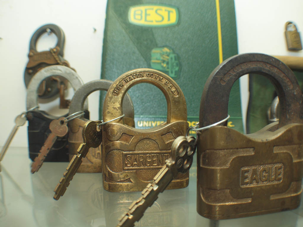 Mixed20padlocks 10757980