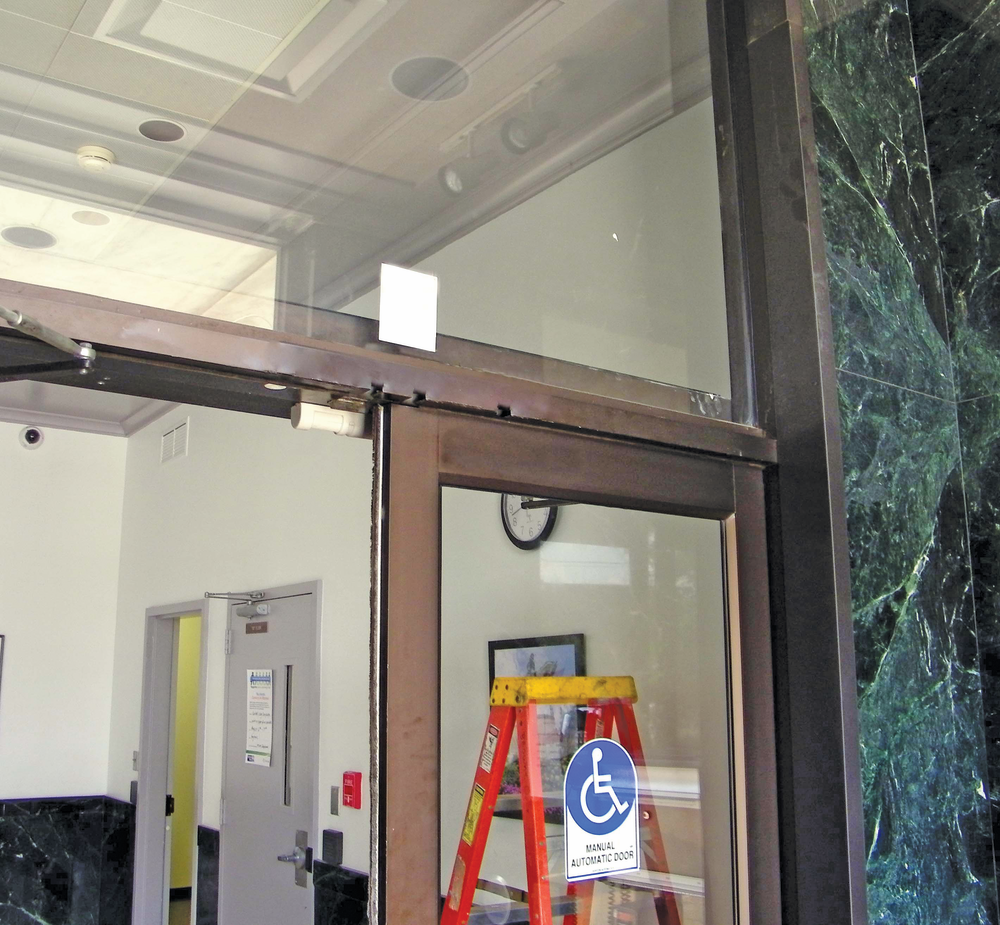 Malfunctioning access control system on front door