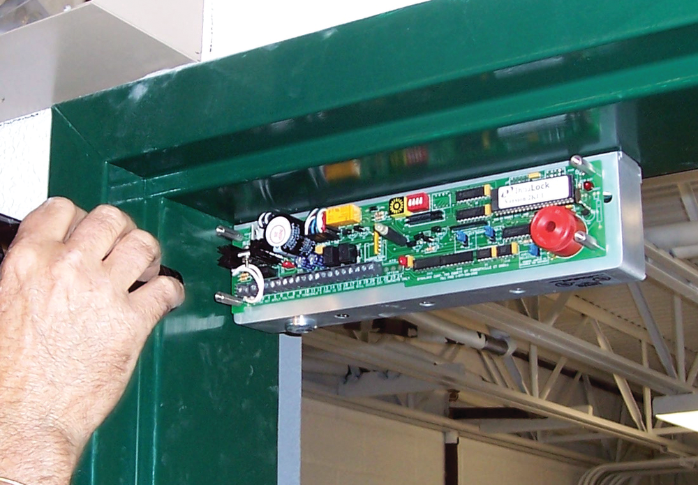 Installing DynaLock circuit board
