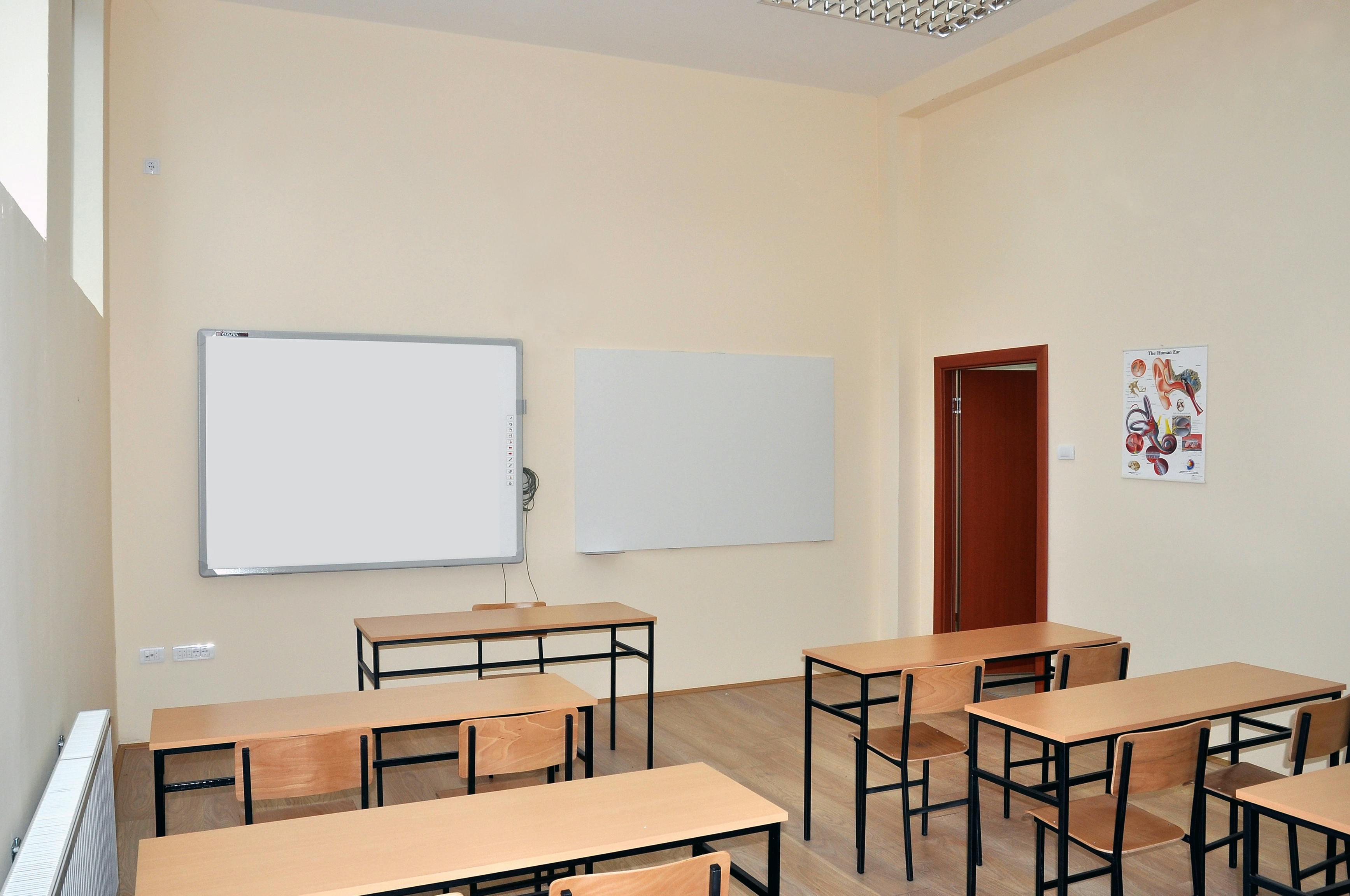 672295aed25b69f2fdf30736 Dreamstime Xl 18967095