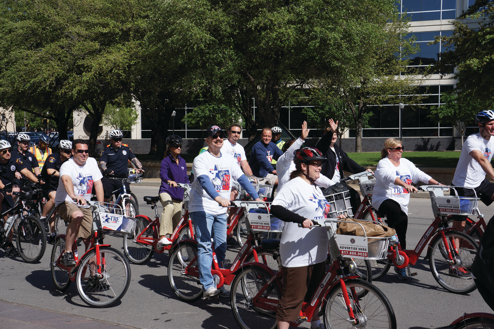 The 300 Fort Worth B-Cycle bikes got their first work out from 300 volunteers who spread 28 different directions across city streets to deliver them to 28 strategically located stations for public use.