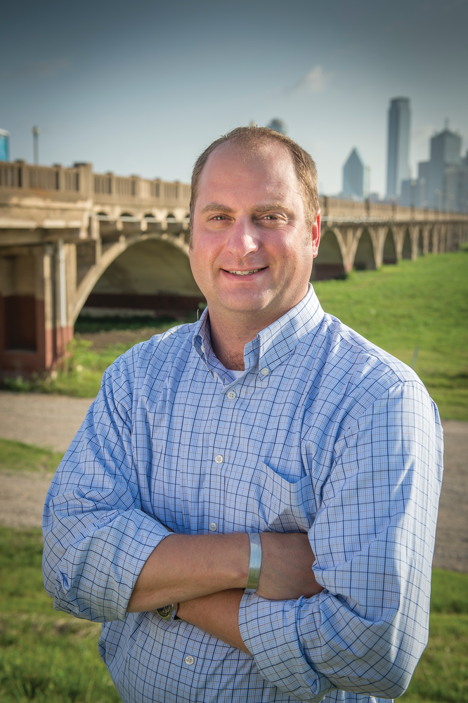 HDR Engineering Inc. Professional Associate, Central Region Streetcar Director Luke Olson, PE.