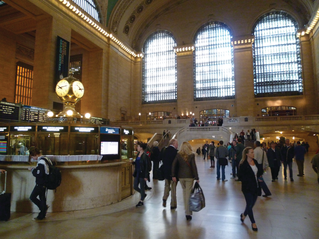 Grand Central Terminal 750,000 visitors daily.