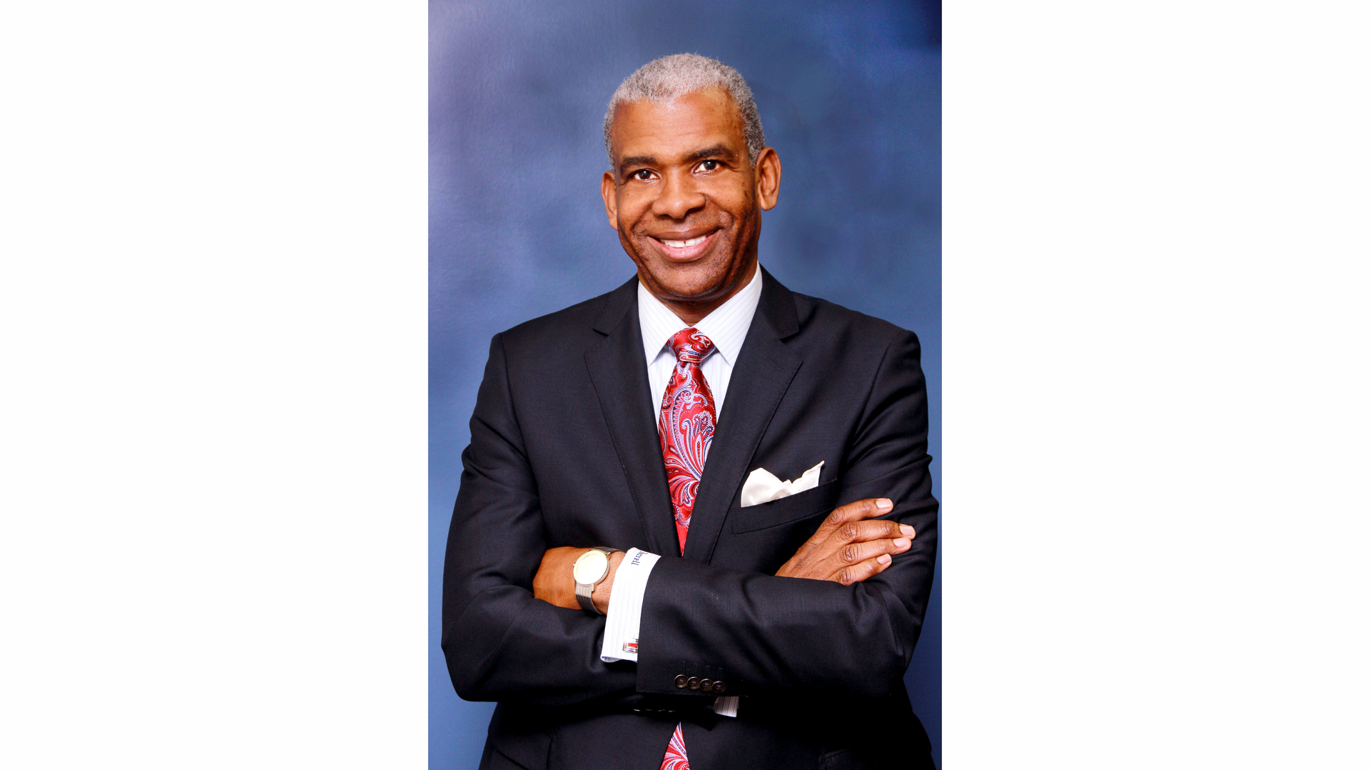 Transit industry veteran Dwight Ferrell has been named GM and CEO of Cincinnati Metro