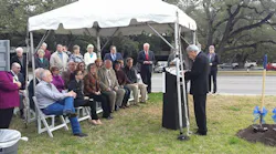 New bus shelters will be installed or replaced at almost 1,000 locations across VIA’s service area by November 2016. New bus shelters will be installed or replaced at almost 1,000 locations across VIA’s service area by November 2016.