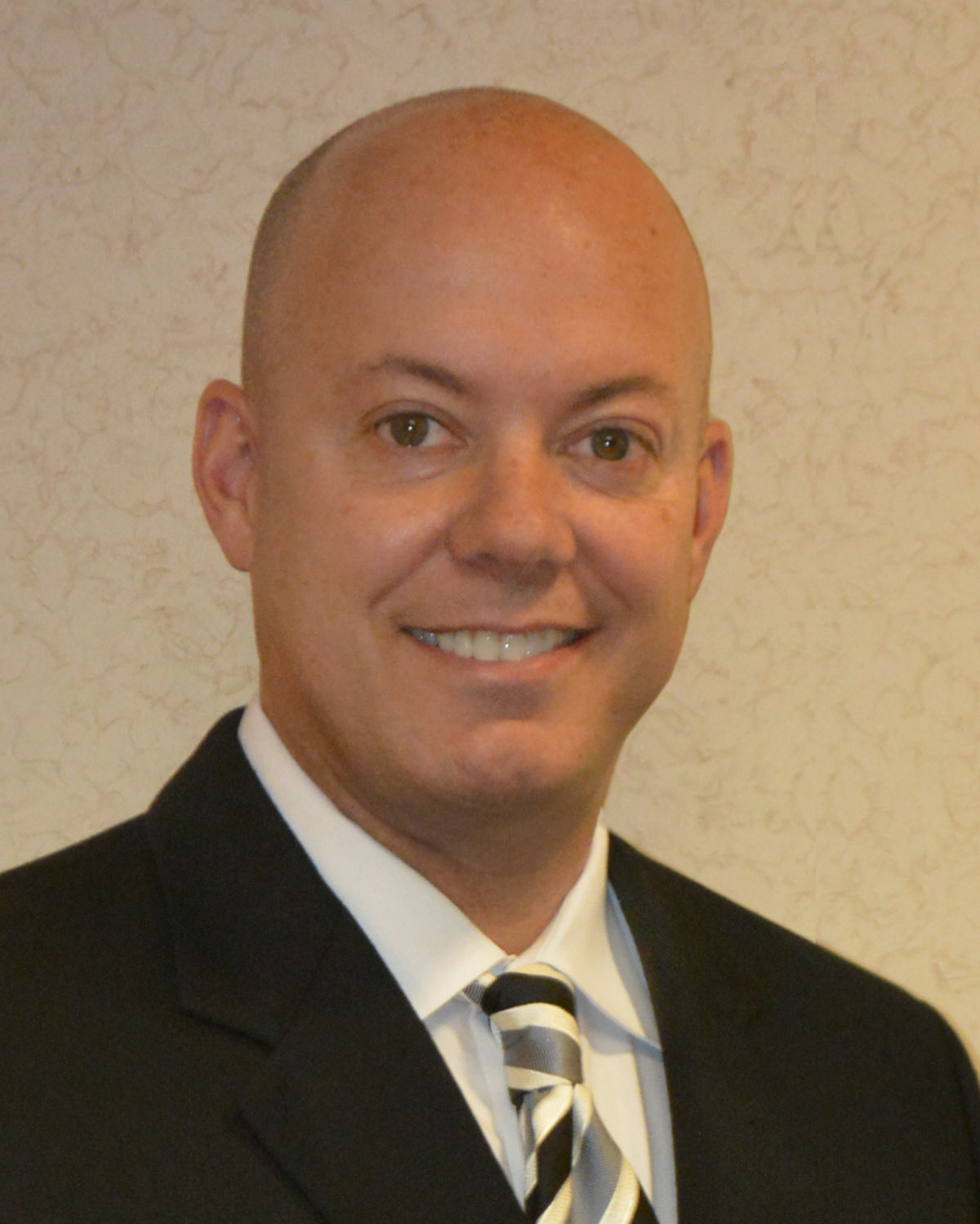 A graduate of the University of Central Florida in Orlando, Evans spent 15 years in the automotive industry employed by both Lexus and a major software provider, Reynolds & Reynolds, covering the Southeast.