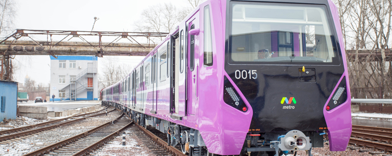 A total of 1,100 metro cars are to be replaced by 2028. The trains for the first new lines being built are to be purchased.
