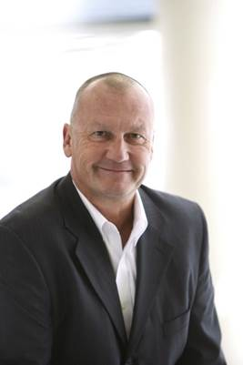 Bob Harbin, president and CEO of Freightliner Custom Chassis Corp. will retire July 31.