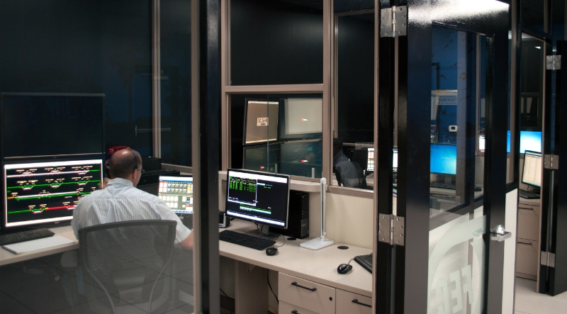 Florida East Coast Railway opens new train dispatch center, maximizing train efficiency and safety.