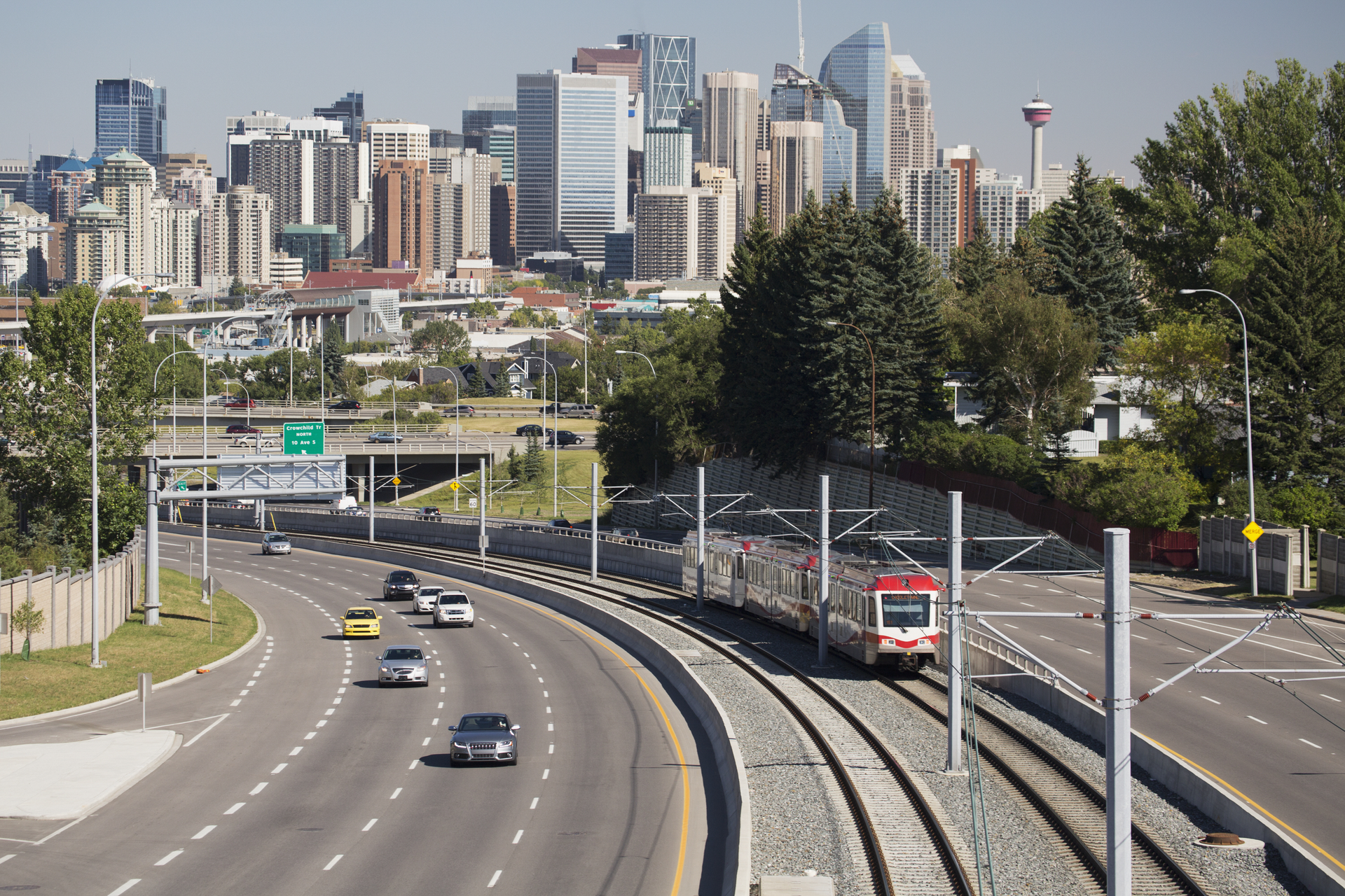 The software allows train managers to monitor, log, and control components remotely from a central location, and install or replace new units quickly and easily.