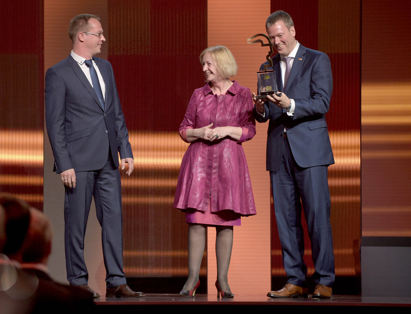 The Hermes Award is presented to CEO Philip Harting.