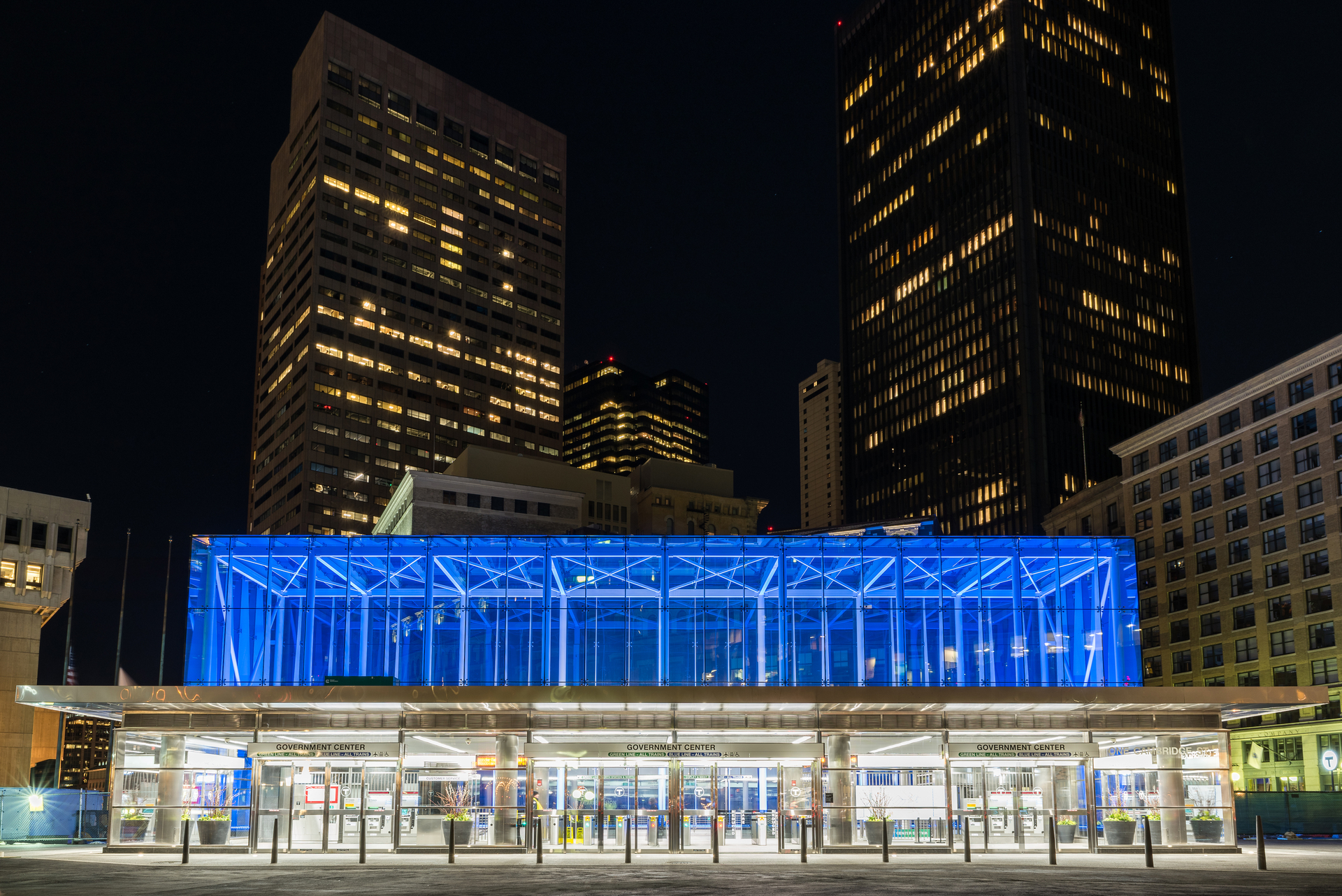 USR1023109 093222 MBTA GovtCenterStationNight March2016 65066618DSC 60693 56fe81205240e
