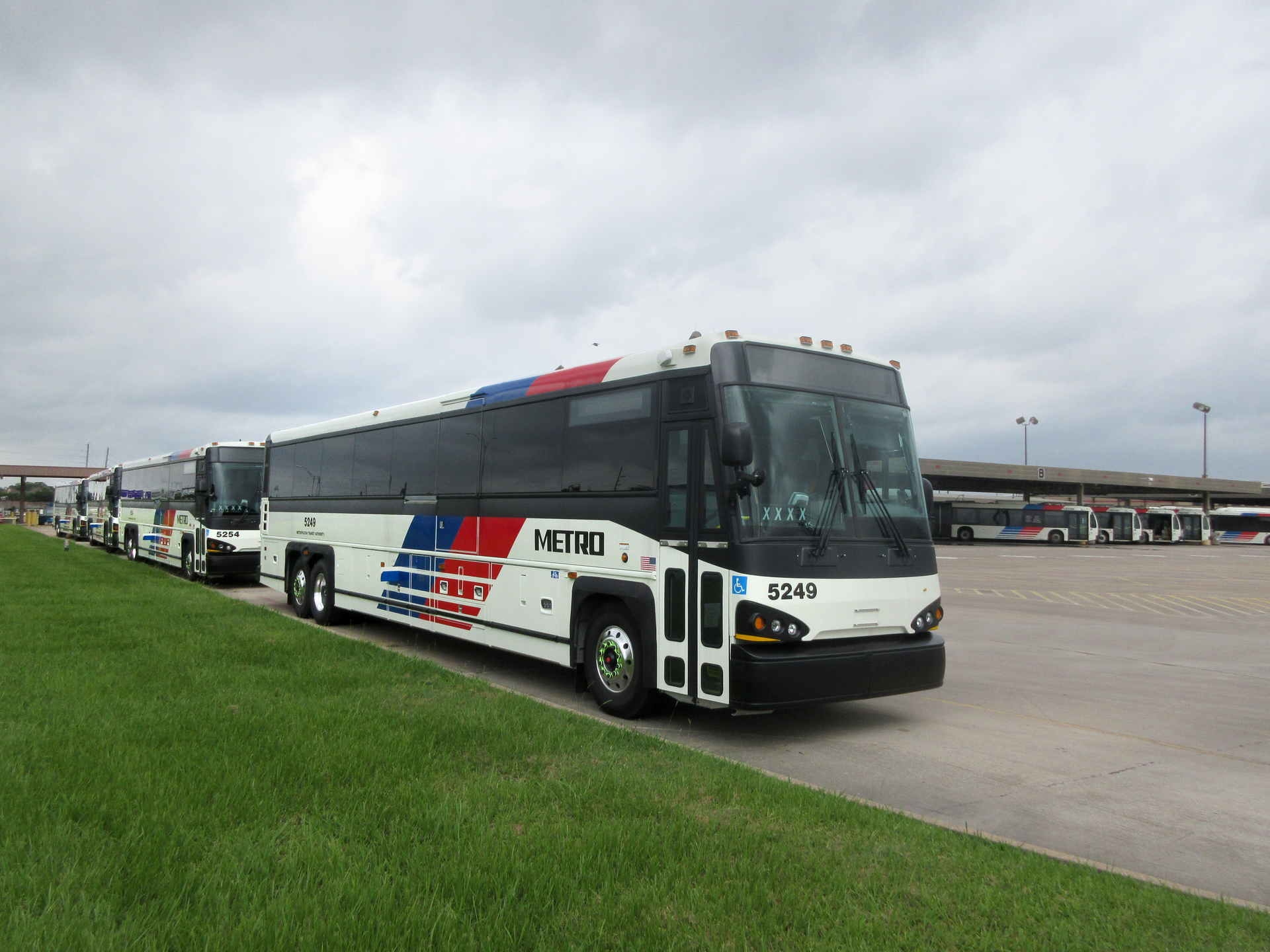 Houston METRO new MCI Commuter Coaches 575741357d6a1