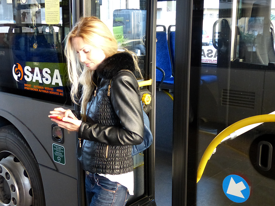 Sasa Bus Onyx Beacon 01 58068babb19b2