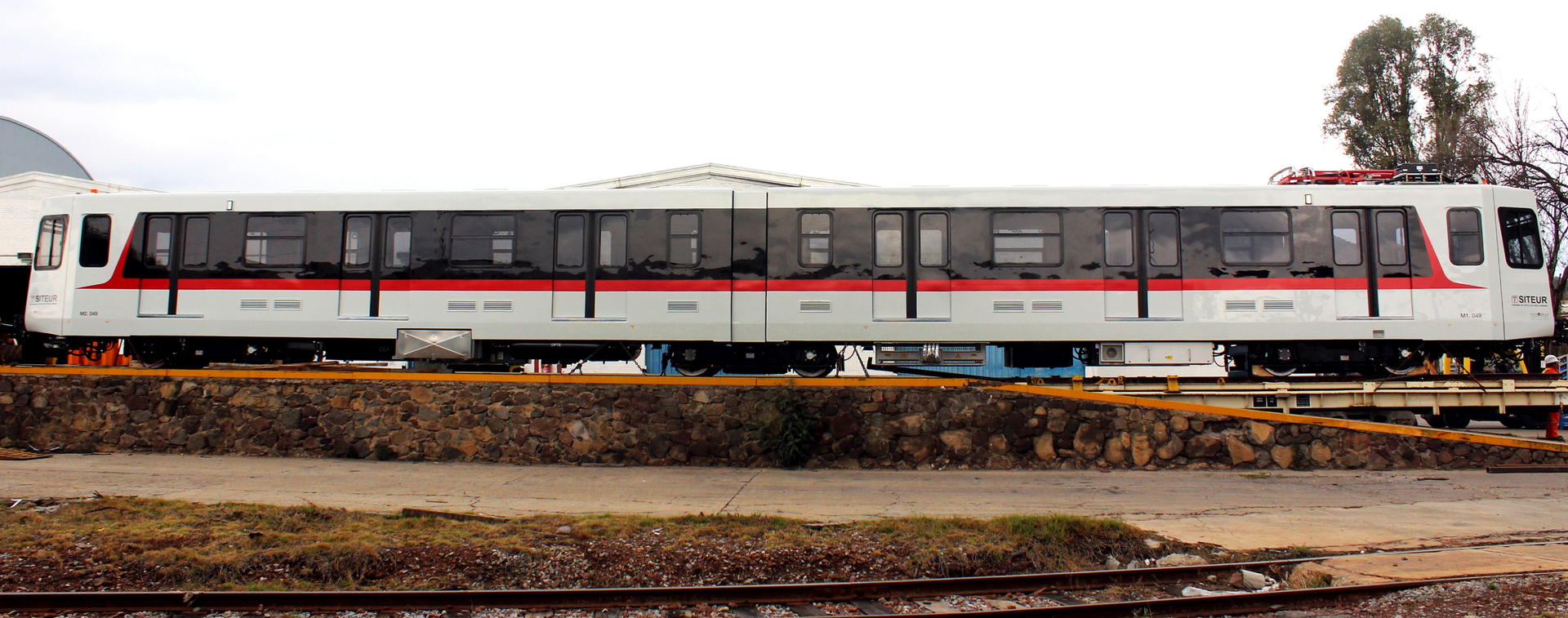 TEG-15 model light rail vehicle.