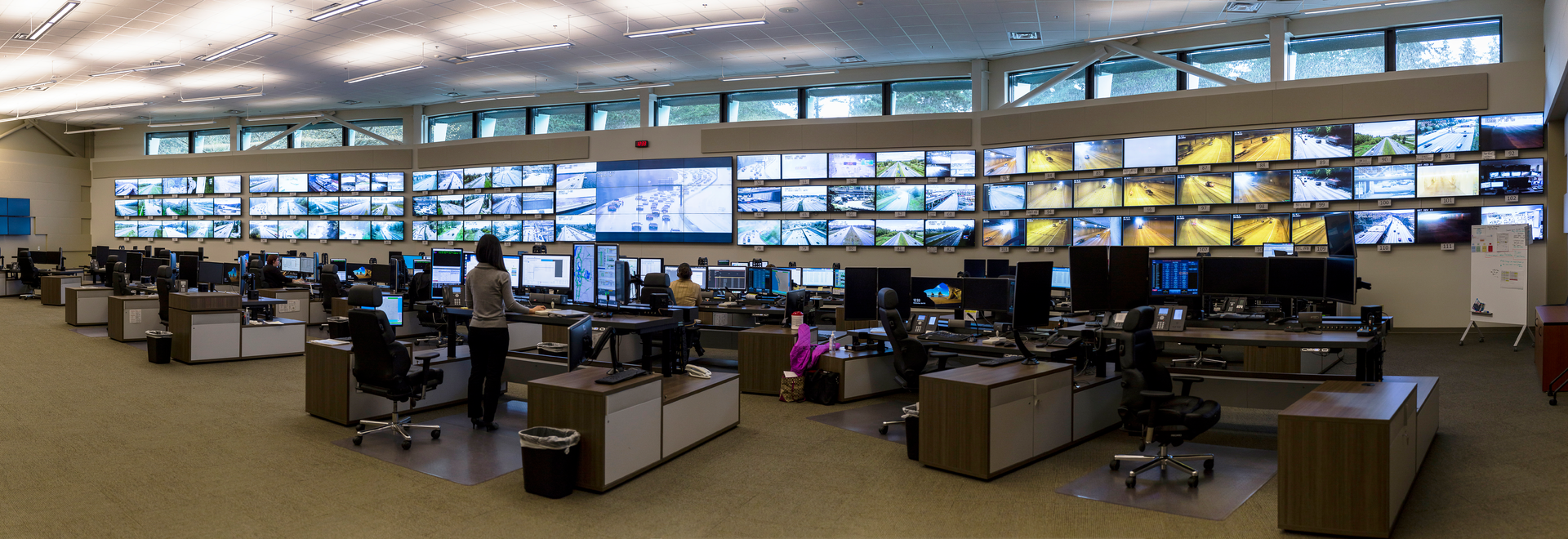 WSDOT built a brand-new facility dedicated to traffic management next door to the old building.