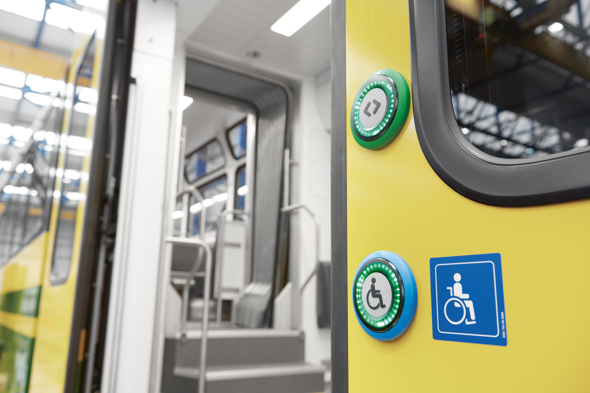 Large actuation areas, dual illuminating rings, and raised symbols help increase ease of operation.