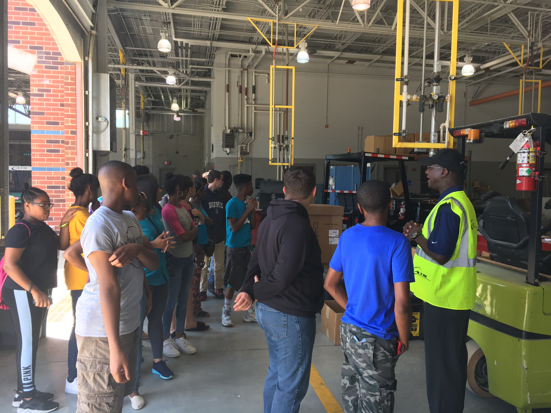 Reggie Arrington talking to students.