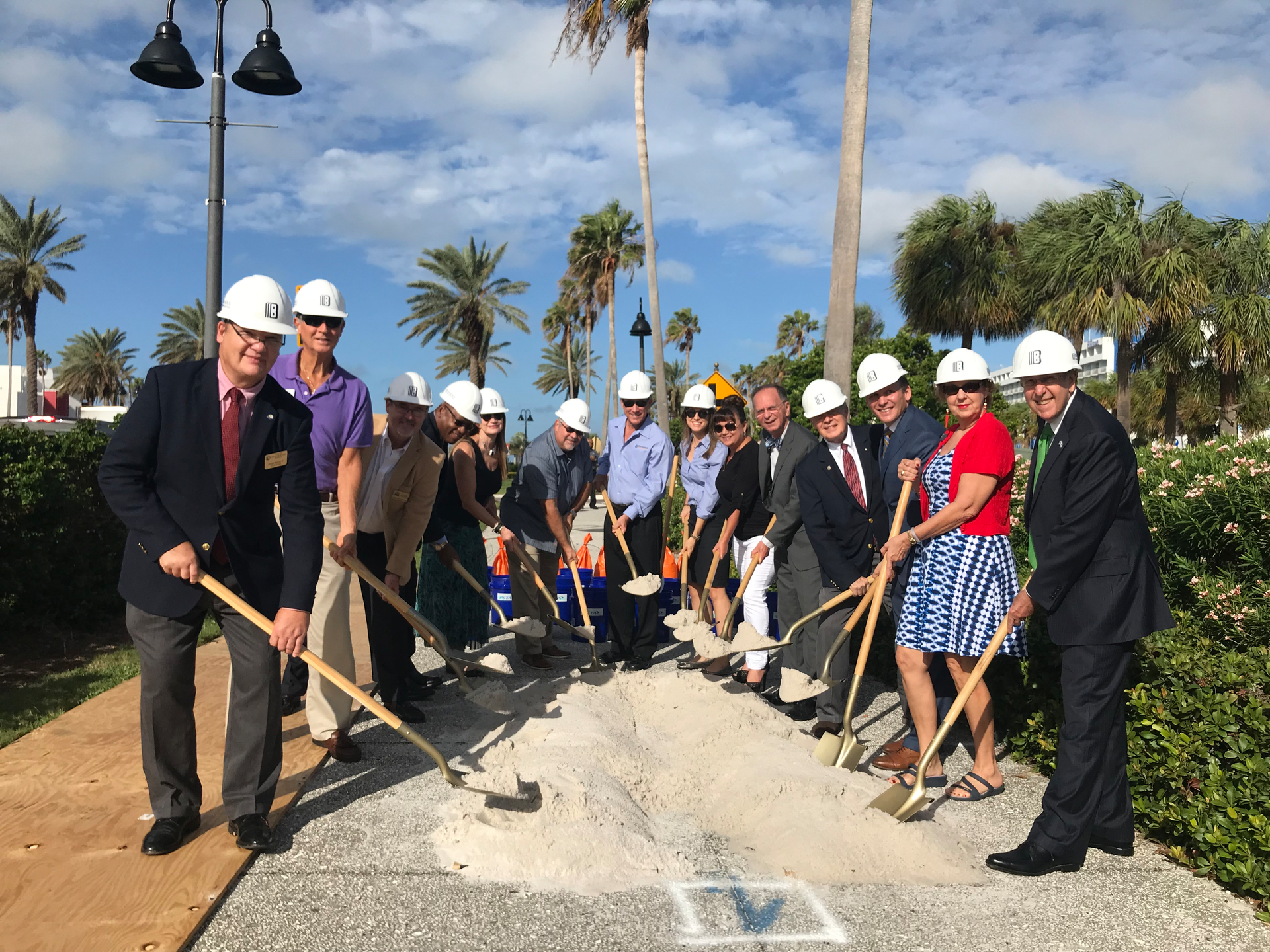 Left to right: Commissioner Joe Barkley, city of Belleair Bluffs; Commissioner John Tornga, city of Dunedin; Commissioner Dave Eggers, Pinellas County; Bill Horne, City Manager, city of Clearwater; Rosemary Windsor, Jolley Trolley; Councilmember Hoyt Hamilton, city of Clearwater; Robert Bandes, Bandes Construction; Jillian Bandes, Bandes Construction; Lisa Chandler, Sugar Sand Festival; Mayor George Cretekos, city of Clearwater; Councilmember Bob Cundiff, city of Clearwater; Brad Miller, CEO, PSTA; Darlene Kole, Clearwater Beach Chamber of Commerce; Councilmember Bill Jonson, city of Clearwater