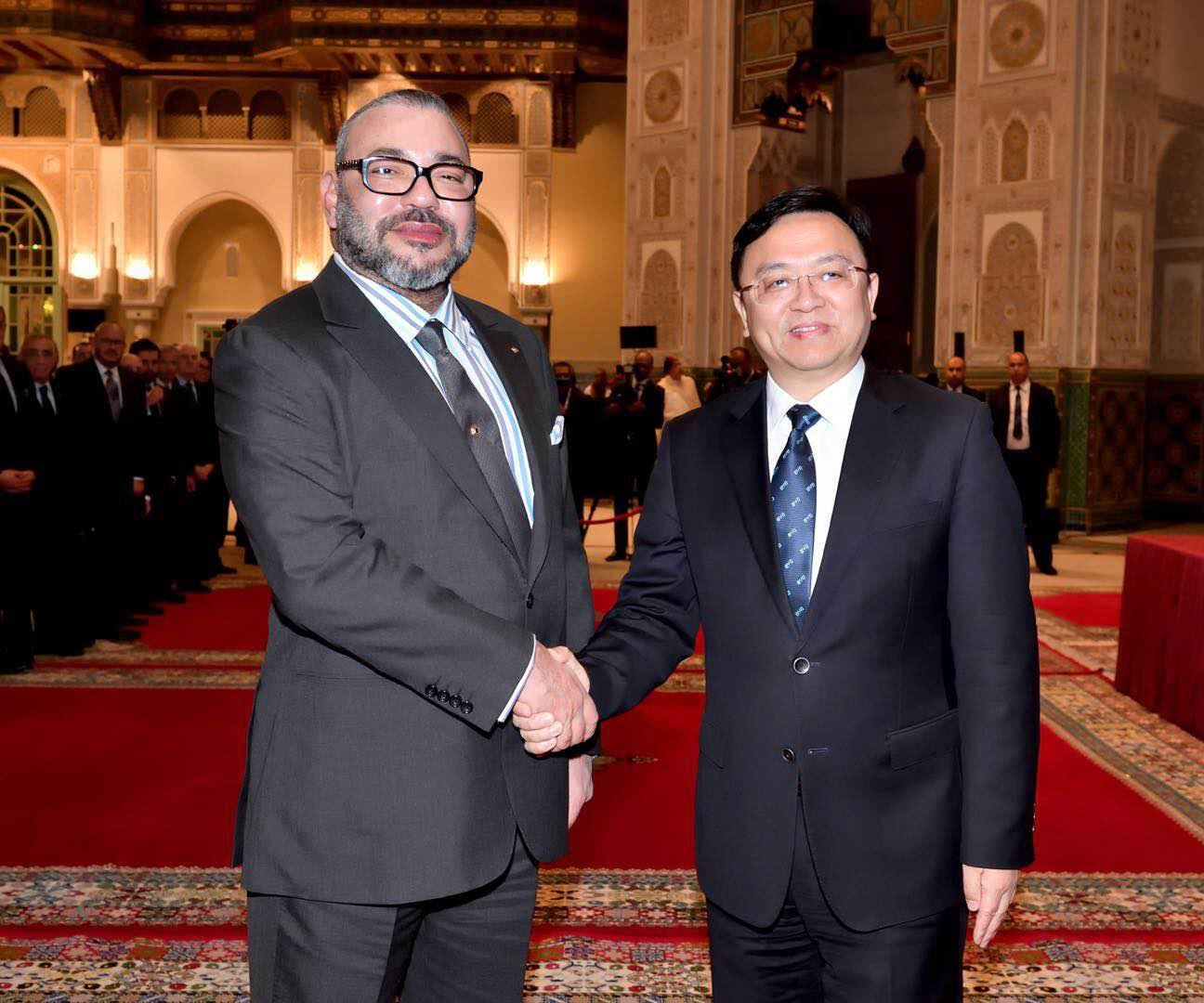 His Majesty Mohammed VI, King of Morocco (Left) with Wang Chuanfu, president and chairman of BYD Company Ltd. at the Royal Palace of Casablanca.