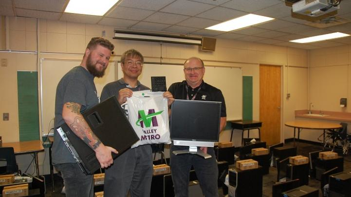 Valley Metro, in partnership with Cox Communications and Mesa Public Schools, distributed close to 70 computers and Cox internet service to pre-qualified students and families.