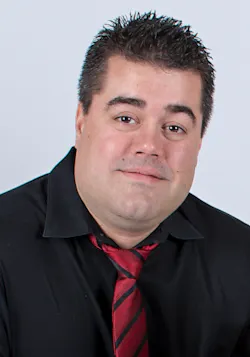 Brydon Owen, B.Sc. (EE), MASc (EE), P.Eng., Chief Engineer of Electrical Architecture, New Flyer of America Inc. Brydon Owen, B.Sc. (EE), MASc (EE), P.Eng., Chief Engineer of Electrical Architecture, New Flyer of America Inc.