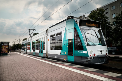 Siemens Mobility, together with ViP Verkehrsbetrieb Potsdam GmbH, will be presenting their research project on the world's first autonomous tram at InnoTrans 2018. On a six-kilometer section of the tram network in Potsdam, Germany, Siemens Mobility will be demonstrating a test tram driving autonomously in real traffic on September 18 through 21.
