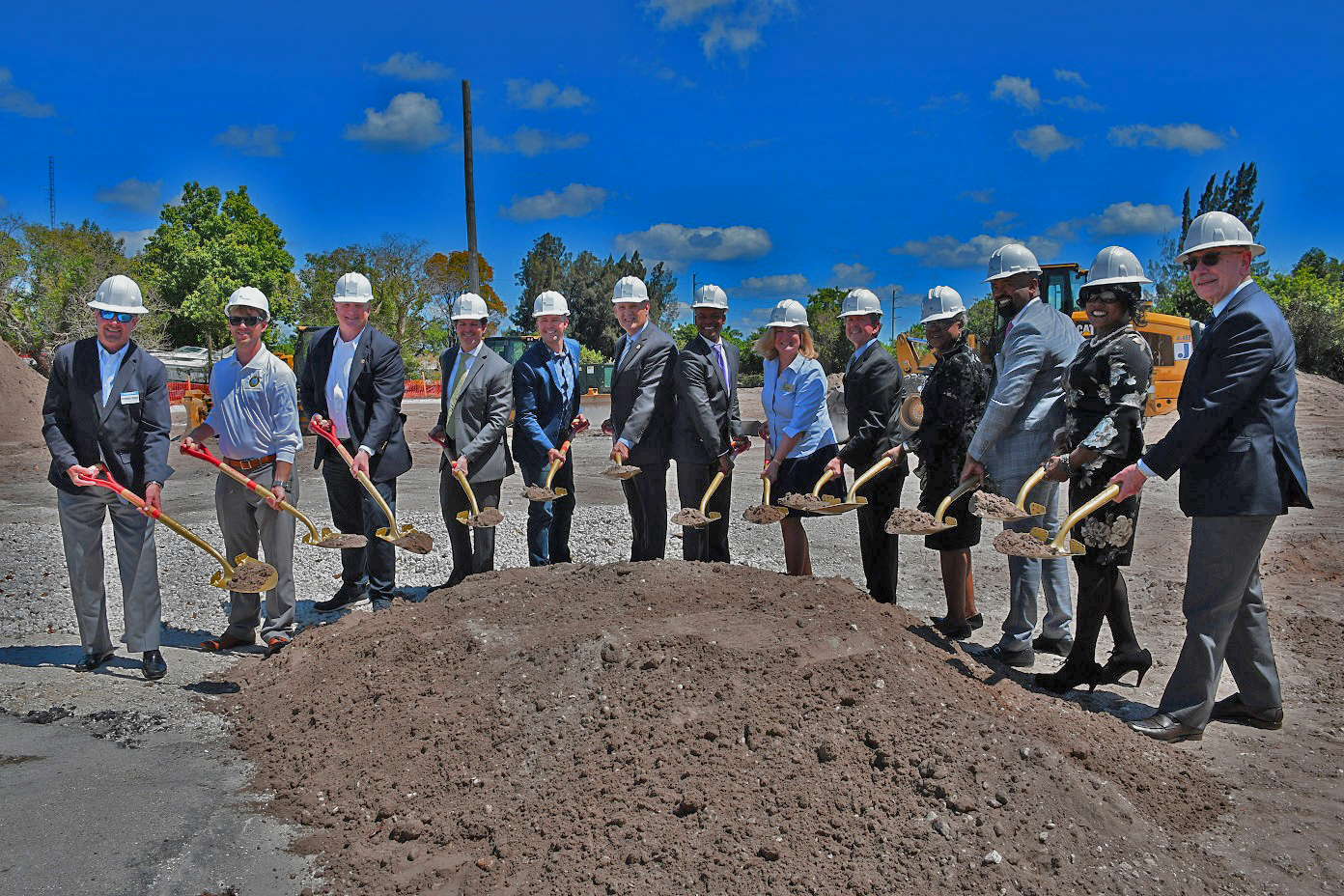 From L to R: Morganti Vice President of Operations Stephen Sines, Boynton Beach Mayor Steven Grant, Delray Beach City Commissioner Bill Bathurst, Palm Beach County Assistant Administrator Todd Bonlarron, Delray Beach City Commissioner Ryan Boylston, Palm Beach County Commissioner Robert Weinroth, Palm Beach County Mayor Mack Bernard, Delray Beach Mayor Shelly Petrolia, Palm Beach County Commissioner Gregg Weiss, Palm Beach County Administrator Verdenia Baker, Palm Tran Executive Director Clinton B. Forbes, Palm Tran Service Board Chair Carmencita Mitchell and Morganti President Nabil Takla.