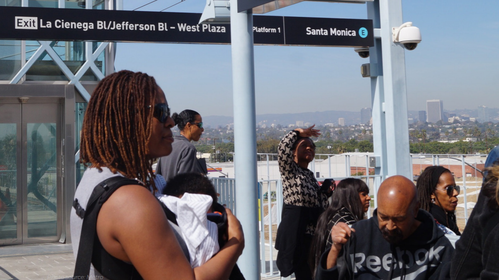 La Metro 5dd2cfe1ccb0a