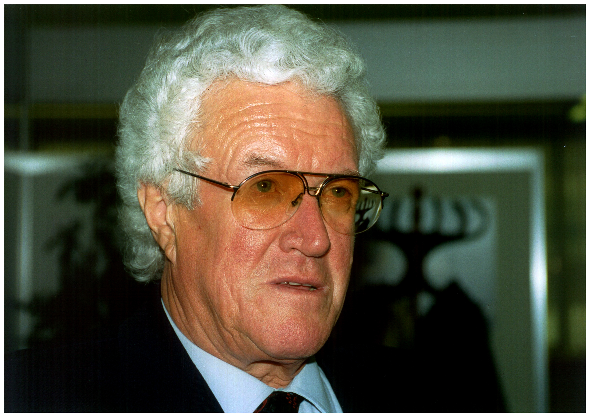 Dr Theurer Offizielles Pressefoto 5e78e1c2e8e5e