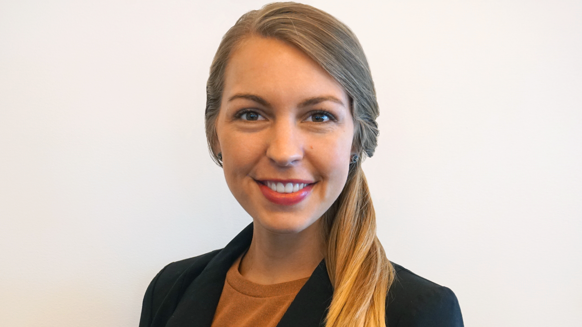 Heather Michelle Jones, P.E., Rail-Signals Project Engineer, HNTB Corporation