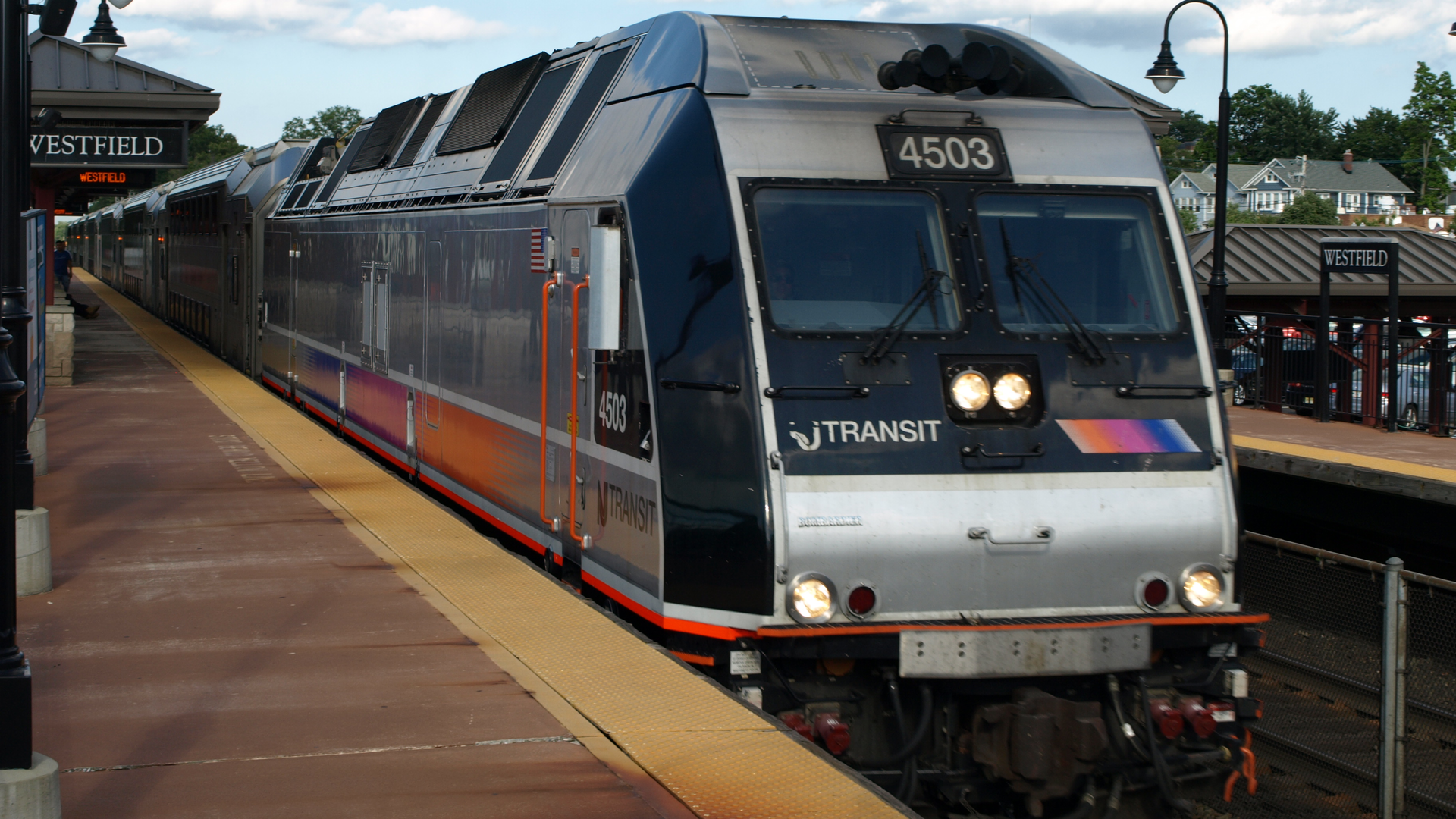 Eco-friendly ALP-45 dual-power locomotive for New Jersey Transit Corporation.